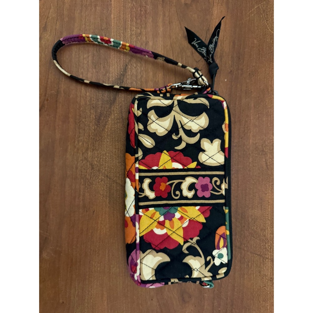 Vera Bradley Suzani Retired Wristlet - EUC